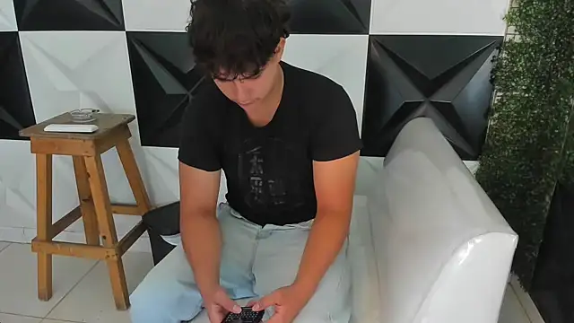 Dani cumboy online show from 11-27-25, 01:35