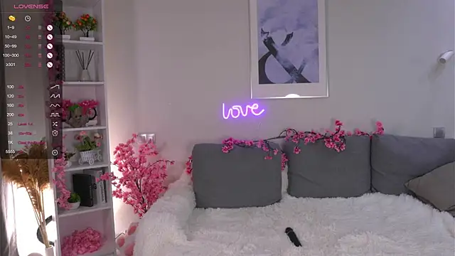 SallyReidj online show from 12-19-25, 03:41