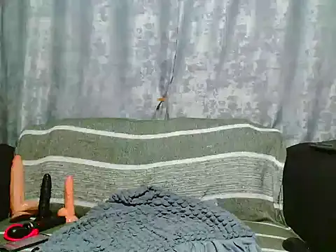 VANESAAMBER23 online show from 12-22-25, 09:01