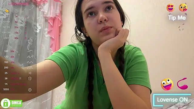 Snapshot of the_princese chatting on 01-30-25, 10:19 the princese online show from 01-30-25, 10:19