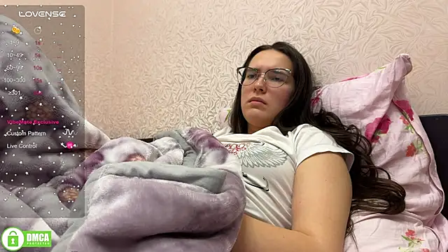 Snapshot of the_princese chatting on 02-07-25, 07:49 the princese online show from 02-07-25, 07:49