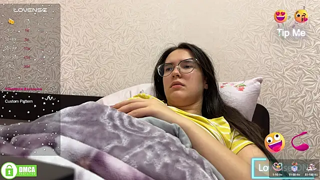 Snapshot of the_princese chatting on 02-09-25, 01:00 the princese online show from 02-09-25, 01:00
