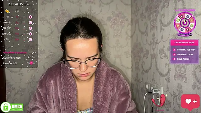 Snapshot of the_princese chatting on 09-30-25, 04:01 the princese online show from 09-30-25, 04:01