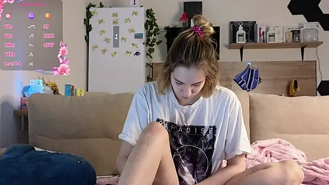 Girl alone home online show from 02-28-25, 04:10