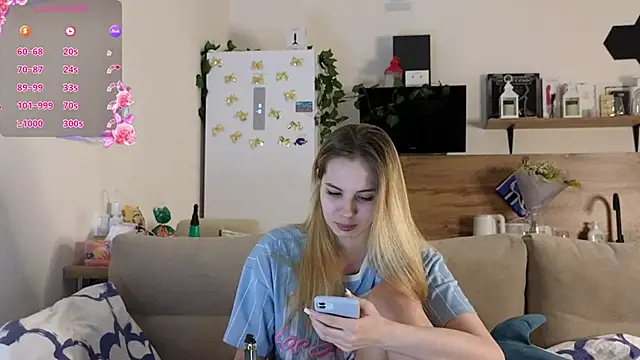 Girl alone home online show from 03-08-25, 01:39