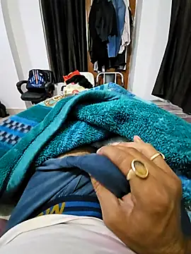 villagb12 online show from 11-18-25, 05:39