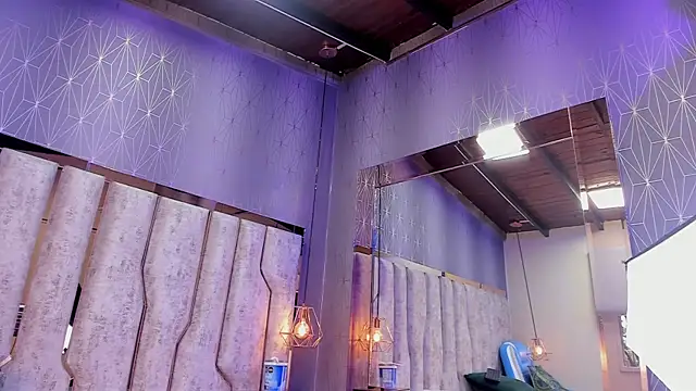 Snapshot of barbara_cambels chatting on 02-15-25, 10:21 barbara cambels online show from 02-15-25, 10:21