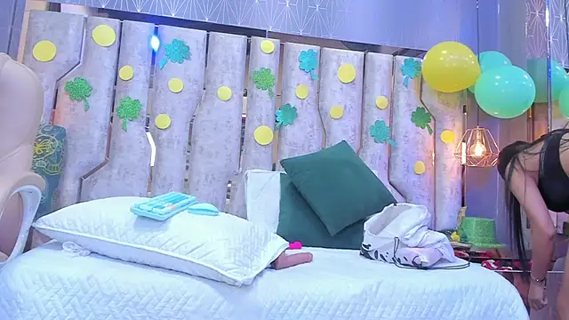 Snapshot of barbara_cambels chatting on 03-19-25, 01:32 barbara cambels online show from 03-19-25, 01:32