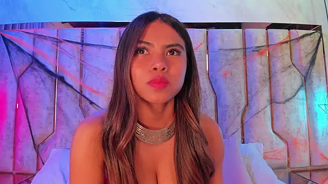 Snapshot of barbara_cambels chatting on 10-21-25, 07:47 barbara cambels online show from 10-21-25, 07:47