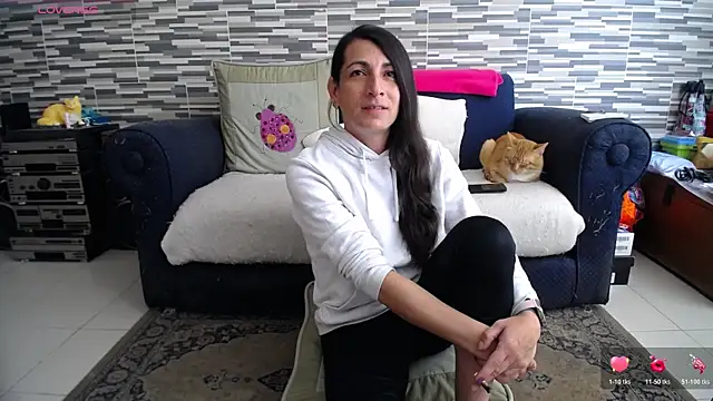 Snapshot of VioletaGomezCo chatting on 07-20-26, 06:21 VioletaGomezCo online show from 07-20-26, 06:21