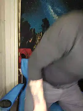 Snapshot of L0ST_BOi chatting on 02-02-25, 02:17 L0ST BOi online show from 02-02-25, 02:17