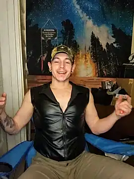 Snapshot of L0ST_BOi chatting on 02-11-25, 05:58 L0ST BOi online show from 02-11-25, 05:58