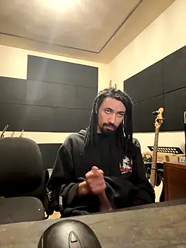 Snapshot of hotcamboy420 chatting on 11-10-25, 10:53 hotcamboy420 online show from 11-10-25, 10:53