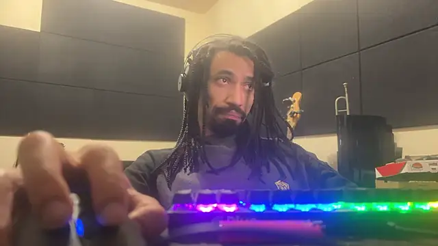 Snapshot of hotcamboy420 chatting on 11-20-25, 06:46 hotcamboy420 online show from 11-20-25, 06:46