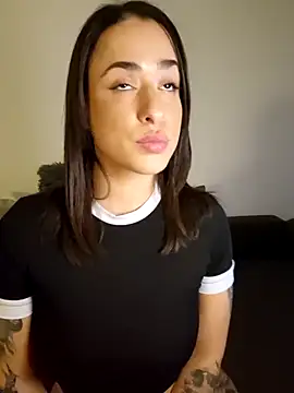 Snapshot of LydiaMaus96 chatting on 02-06-26, 04:21 LydiaMaus96 online show from 02-06-26, 04:21