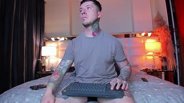 Adam tatto online show from 09-19-25, 03:52