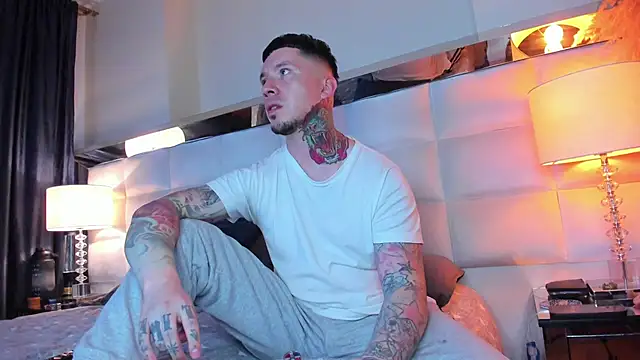 Adam tatto online show from 10-03-25, 01:57