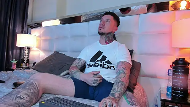 Adam tatto online show from 10-08-25, 04:54