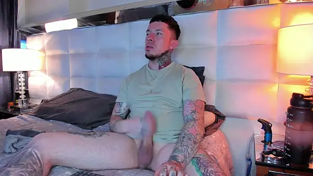 Adam tatto online show from 10-11-25, 03:39