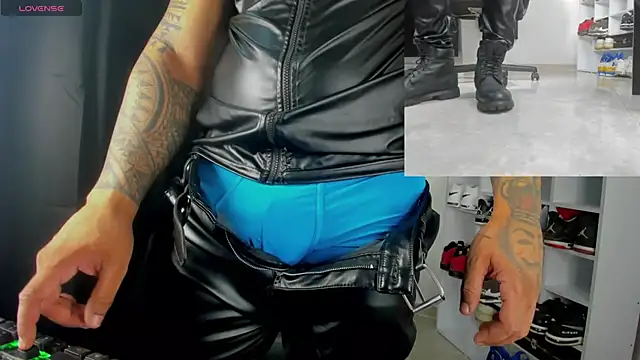 Snapshot of king_diablo666 chatting on 10-10-25, 05:56 king diablo666 online show from 10-10-25, 05:56