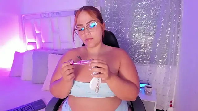 LeahxBarker online show from 04-01-26, 02:34