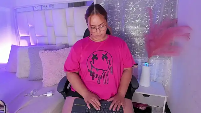 LeahxBarker online show from 05-29-26, 01:47