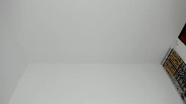 Snapshot of Andrea_Williams_ chatting on 06-18-26, 01:48 Andrea Williams online show from 06-18-26, 01:48