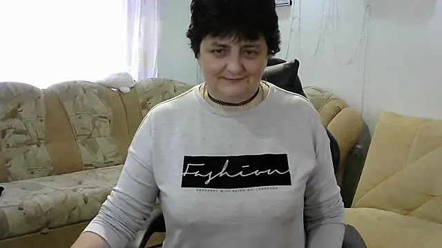 Snapshot of IsXLoves chatting on 02-26-25, 10:58 IsXLoves online show from 02-26-25, 10:58