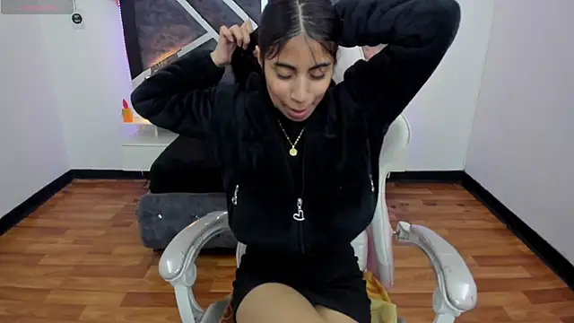 Snapshot of lunitaa18 chatting on 02-26-25, 10:31 lunitaa18 online show from 02-26-25, 10:31