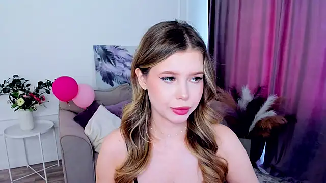 FollowLovee online show from 09-19-25, 11:44