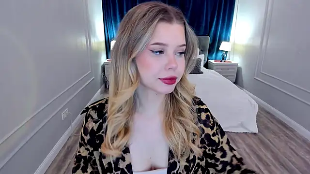 FollowLovee online show from 01-17-26, 03:33