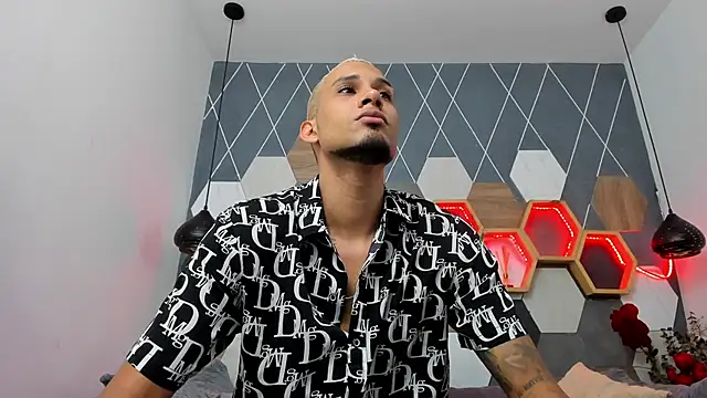 Snapshot of MagnusFrost chatting on 01-23-25, 01:51 MagnusFrost online show from 01-23-25, 01:51