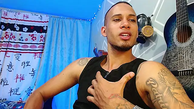 Snapshot of MagnusFrost chatting on 03-19-25, 02:37 MagnusFrost online show from 03-19-25, 02:37