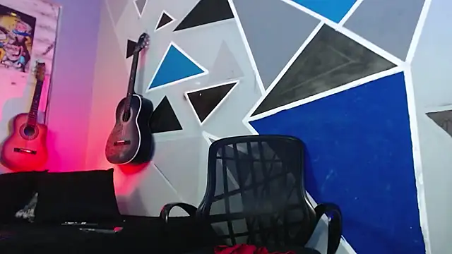 Snapshot of MagnusFrost chatting on 09-26-25, 08:18 MagnusFrost online show from 09-26-25, 08:18