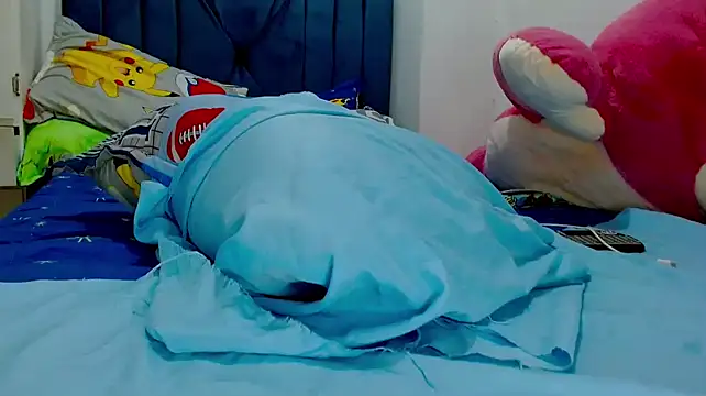 Snapshot of kenyka_bigass chatting on 03-28-26, 12:27 kenyka bigass online show from 03-28-26, 12:27