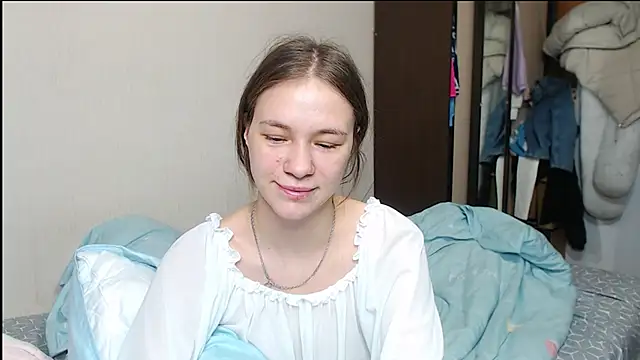 leila bambi  online show from 02-11-25, 06:22