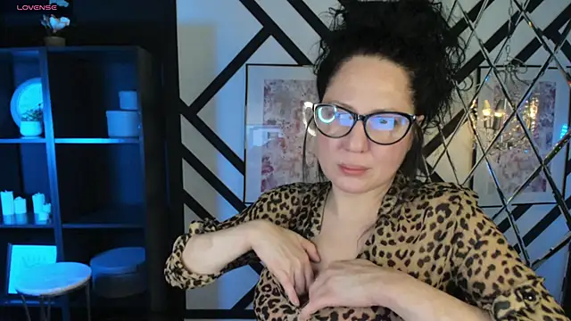 Snapshot of Anita_Muse chatting on 11-22-25, 09:03 Anita Muse online show from 11-22-25, 09:03