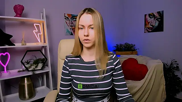 Snapshot of mary_mooore chatting on 02-04-25, 10:21 mary mooore online show from 02-04-25, 10:21
