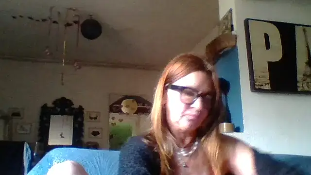 Snapshot of gildamilf chatting on 05-10-26, 01:49 gildamilf online show from 05-10-26, 01:49