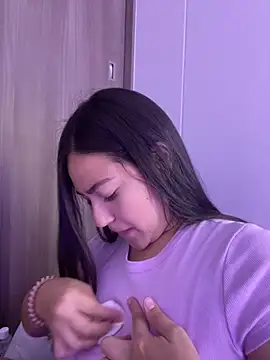 Latina vanessa online show from 01-18-25, 12:13