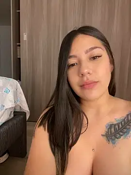 Latina vanessa online show from 01-29-25, 12:33