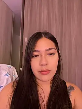 Latina vanessa online show from 02-06-25, 11:48