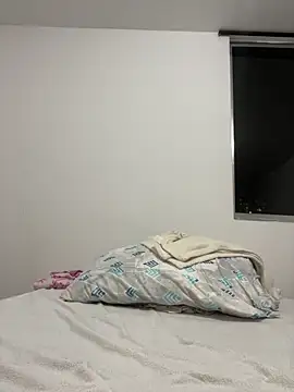 Snapshot of Latina_vanessa chatting on 02-12-26, 03:01 Latina vanessa online show from 02-12-26, 03:01