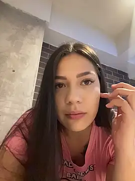Snapshot of Latina_vanessa chatting on 05-12-26, 11:13 Latina vanessa online show from 05-12-26, 11:13