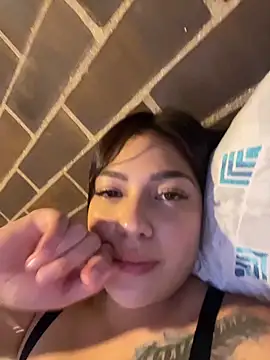 Snapshot of Latina_vanessa chatting on 05-30-26, 03:36 Latina vanessa online show from 05-30-26, 03:36