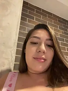 Latina vanessa online show from 08-04-26, 03:21
