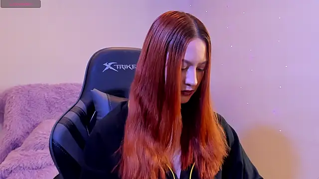 Amypond   online show from 10-25-25, 10:01