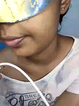 Snapshot of ASHUGIRL_JAY chatting on 01-08-25, 05:37 ASHUGIRL JAY online show from 01-08-25, 05:37