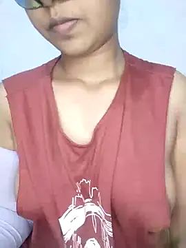 Snapshot of ASHUGIRL_JAY chatting on 01-15-25, 05:37 ASHUGIRL JAY online show from 01-15-25, 05:37