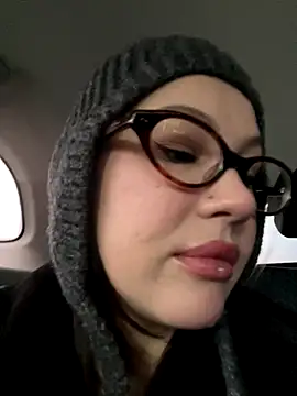 RinaCat online show from 11-26-25, 05:41